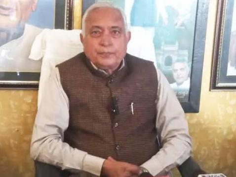 अस्खलित मराठी बोलणारा नेता झाला बिहारमधून खासदार! अस्खलित मराठी बोलणारा नेता झाला बिहारमधून खासदार!