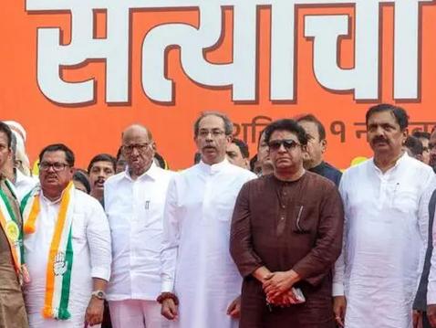 उद्धवसेना ५०, तर राष्ट्रवादी (शरद पवार) ४५ जागा लढणार महाविकास आघाडीचे झाले पक्के : मनसेला २५ तर काँग्रेस आली तर त्यांना देणार १५ जागा