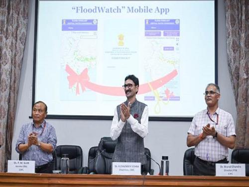 Launch 'Flood Watch' mobile app to check flood forecast and current situation | पुराविषयीचा अंदाज आणि सद्यस्थिती पाहण्यासाठी 'फ्लड वॉच' मोबाईल अॅप सुरु