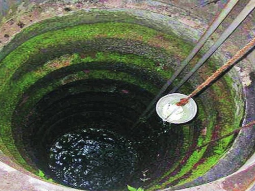 Decline in ground water level, Jalna district will have to face acute water shortage | भूजल पातळीत घट, जालना जिल्ह्याला करावा लागणार तीव्र पाणीटंचाईचा सामना