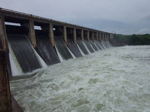 79 percent useful water storage in Siddheshwar Dam in last week of February | फेब्रुवारीच्या शेवटच्या आठवड्यात सिद्धेश्वर धरणात ७९ टक्के उपयुक्त पाणीसाठा