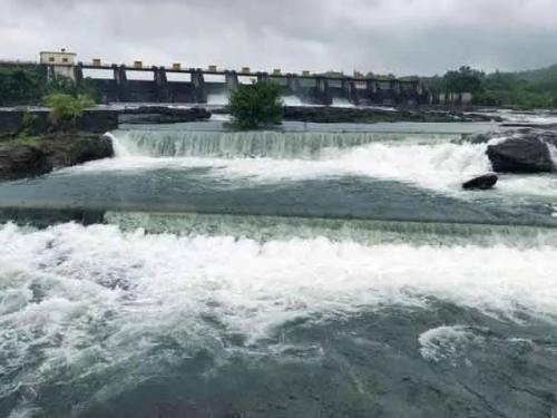 How many cusec discharges from which dam in the state? Read more... | राज्यातील कोणत्या धरणातून किती क्युसेक विसर्ग सुरू? वाचा सविस्तर...