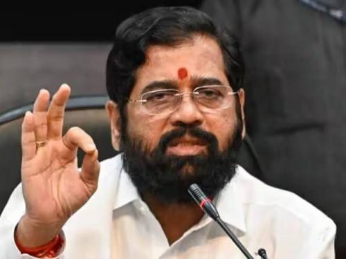 Chief Minister Eknath Shinde advised all the systems to be alert in the wake of heavy rains | मुसळधार पावसाच्या पार्श्वभूमीवर सर्व यंत्रणांना सतर्क राहण्याच्या मुख्यमंत्री एकनाथ शिंदे यांच्या सूचना  