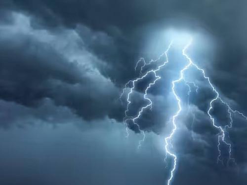 In Marathwada, 'these' districts are warned of rain with lightning | मराठवाड्यात 'या' जिल्ह्यांना विजांच्या कडकडाटासह पावसाचा इशारा