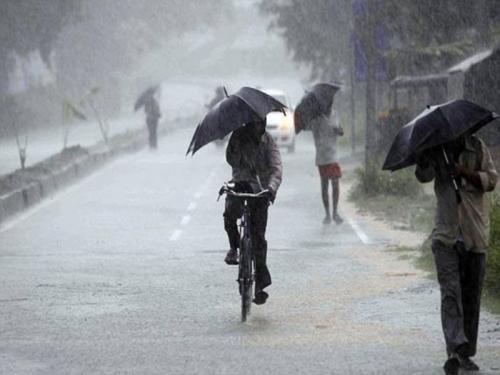 Heavy rains in Marathwada this week for some districts | राज्यात या आठवड्यात मुसळधार; वाचा कुठल्या जिल्ह्यात कसा कोसळणार?