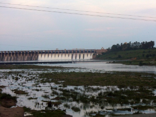 Ujani dam level from 13 percent to 16 percent | उजनी धरण पातळी १३ टक्क्यांवरून १६ टक्क्यांवर