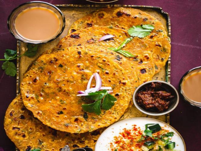 मुलांच्या डब्यांत देण्यासाठी पौष्टिक पराठ्यांचे ८ नवीन प्रकार, रोज नवीन हेल्दी खाऊ... मुलांच्या डब्यांत देण्यासाठी पौष्टिक पराठ्यांचे ८ नवीन प्रकार, रोज नवीन हेल्दी खाऊ...
