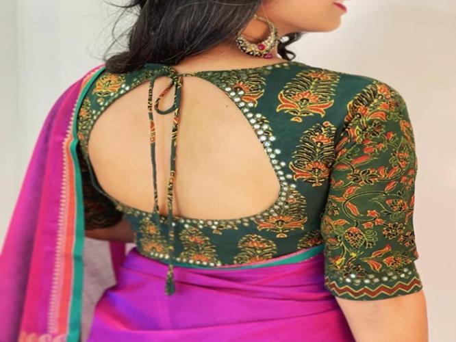 स्टायलिश लूक देणाऱ्या अजरख प्रिंट ब्लाऊजचे लेटेस्ट डिझाईन्स! पार्टीपासून ऑफिसपर्यंत कुठेही वापरा, स्मार्ट दिसाल