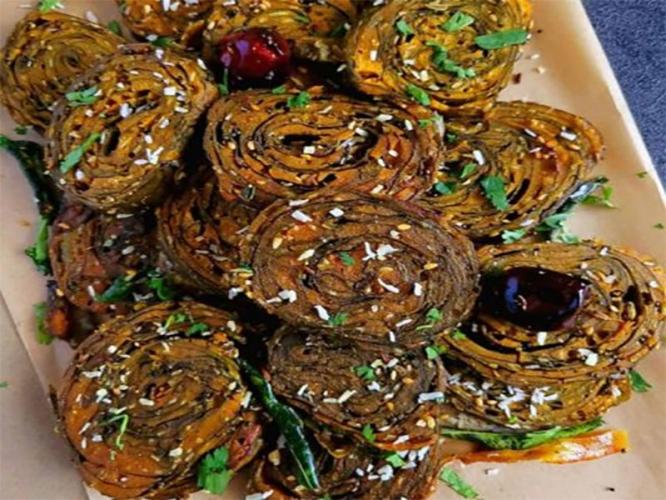 Alu Vadi : अळूवडी करताना टाळा ‘या’ चुका, मग अळूवडी कायमच होईल परफेक्ट कुरकुरीत...
