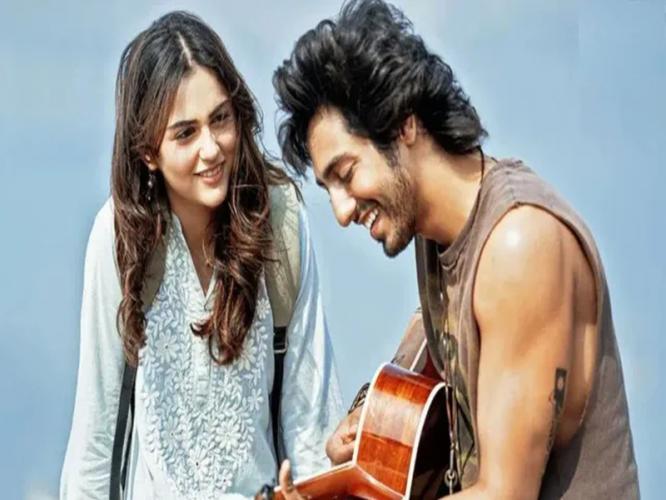 Saiyaara : सैयारात वाणीची मुख्य भूमिका करणारी अनीत पड्डा नक्की कोण? काजोलसोबतही केलंय यापूर्वी काम!