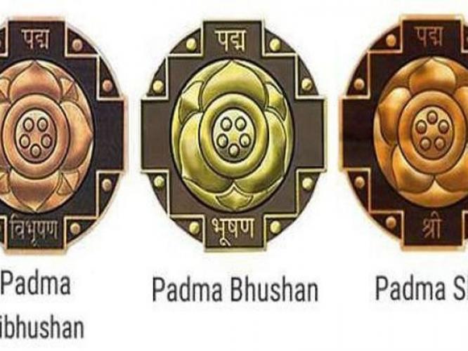 तुम्ही देशाचा गौरव वाढवला! ‘पद्म’ पुरस्कार देऊन देशानं केला गुणी महिलांचा सन्मान, पाहा त्या कोण? तुम्ही देशाचा गौरव वाढवला! ‘पद्म’ पुरस्कार देऊन देशानं केला गुणी महिलांचा सन्मान, पाहा त्या कोण?