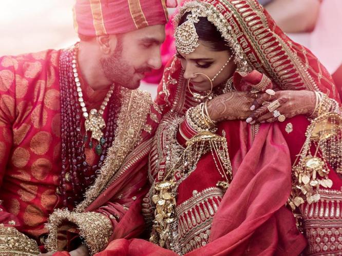 आलिया भट ते परिणिती चोप्रा, लग्नात पेस्टल शेड्सचेच घागरे घालणाऱ्या ६ अभिनेत्री! फिके रंग त्यांनी का निवडले? आलिया भट ते परिणिती चोप्रा, लग्नात पेस्टल शेड्सचेच घागरे घालणाऱ्या ६ अभिनेत्री! फिके रंग त्यांनी का निवडले?