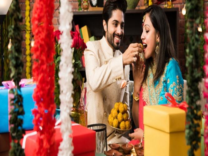 दिवाळीत 'या' पदार्थांमध्ये होते सर्वाधिक भेसळ, गोडधोडाच्या नावाखाली शरीरात जातात विषारी पदार्थ.. दिवाळीत 'या' पदार्थांमध्ये होते सर्वाधिक भेसळ, गोडधोडाच्या नावाखाली शरीरात जातात विषारी पदार्थ..