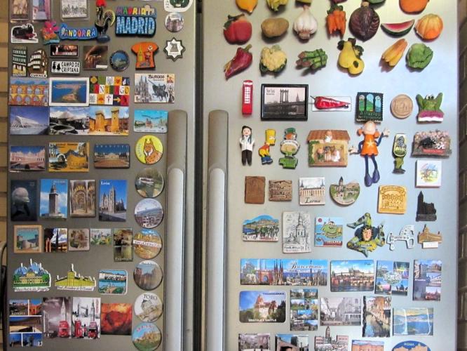 फ्रिज मॅग्नेटचे चाहते आहात... दरवाजा सजवताना वीज बिलही वाढतं का? कंपन्यांनीच दिलं उत्तर फ्रिज मॅग्नेटचे चाहते आहात... दरवाजा सजवताना वीज बिलही वाढतं का? कंपन्यांनीच दिलं उत्तर