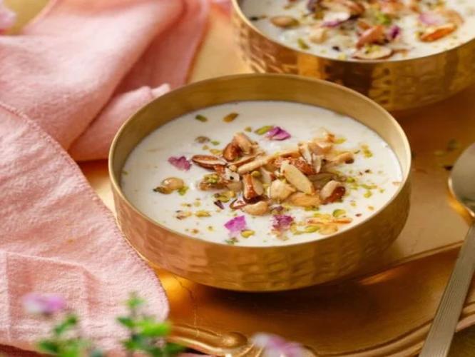पौष्टिक खिरीचे ६ प्रकार! आरोग्याची काळजी घेत, जपा सणावाराची गोडी - तब्येतीची चिंता सोडा, खा पोटभर... पौष्टिक खिरीचे ६ प्रकार! आरोग्याची काळजी घेत, जपा सणावाराची गोडी - तब्येतीची चिंता सोडा, खा पोटभर...