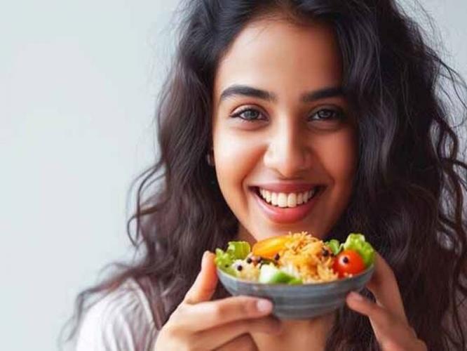 उपाशीपोटी अजिबात करु नका या ६ गोष्टी, पित्ताचा त्रास होणार नाही आणि पचनही सुधारेल उपाशीपोटी अजिबात करु नका या ६ गोष्टी, पित्ताचा त्रास होणार नाही आणि पचनही सुधारेल