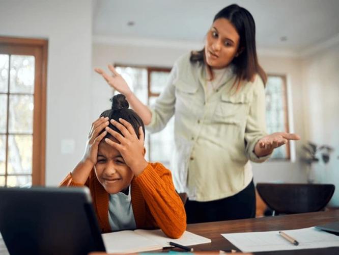 Parenting Tips : मुलांच्या ‘या’ ५ सवयी सांगतात त्यांची संगत चांगली आहे की वाईट! तज्ज्ञांचा सल्ला, ‘एवढं’ पाहा... Parenting Tips : मुलांच्या ‘या’ ५ सवयी सांगतात त्यांची संगत चांगली आहे की वाईट! तज्ज्ञांचा सल्ला, ‘एवढं’ पाहा...