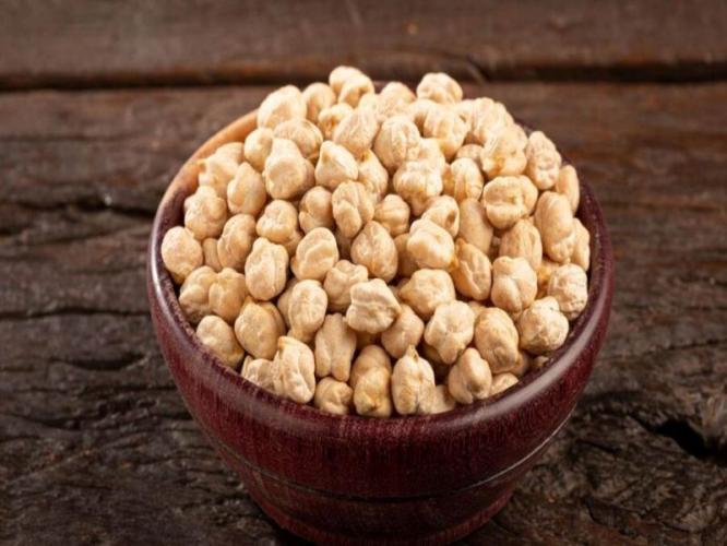 काबुली चण्याचे करा ७ चविष्ट पदार्थ - नाश्ता ते जेवण विविध प्रकारच्या रेसिपी , पोटभर खा