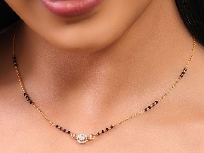 Gold Mangalsutra Designs : दिवाळी पाडव्यानिमित्त बायकोला गिफ्ट काय द्यावे सुचेना? घ्या १ ग्रॅम सोन्याचं मंगळसूत्र, सगळे विचारतील घेतलं कुठून.. Gold Mangalsutra Designs : दिवाळी पाडव्यानिमित्त बायकोला गिफ्ट काय द्यावे सुचेना? घ्या १ ग्रॅम सोन्याचं मंगळसूत्र, सगळे विचारतील घेतलं कुठून..