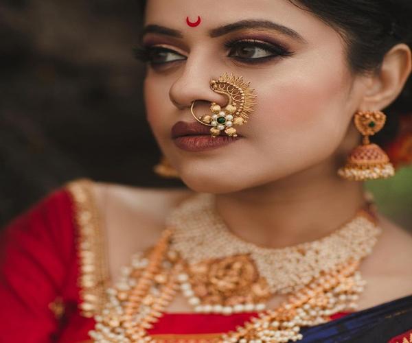 सणासुदीला नाकात हवाच मराठमोळ्या नथीचा ठसठशीत आकडा, पाहा नव्या डिझाइन्स- १०० रुपयांपासून पुढे सणासुदीला नाकात हवाच मराठमोळ्या नथीचा ठसठशीत आकडा, पाहा नव्या डिझाइन्स- १०० रुपयांपासून पुढे