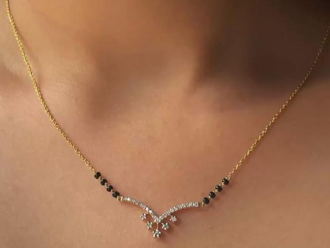 नव्या नवरीसाठी डायमंड मंगळसूत्राच्या सुंदर नाजूक डिझाइन्स! कमी वजनाचे डेलिकेट पॅटर्न- स्टायलिश लूक नव्या नवरीसाठी डायमंड मंगळसूत्राच्या सुंदर नाजूक डिझाइन्स! कमी वजनाचे डेलिकेट पॅटर्न- स्टायलिश लूक