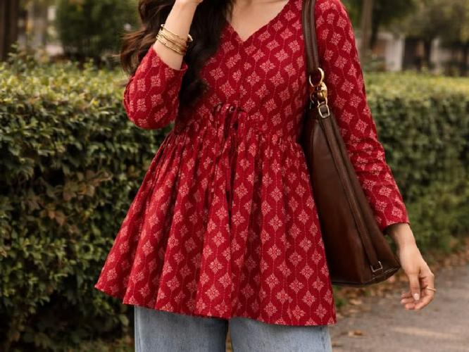 उंची कमी दिसण्याची भीती विसरा! कॉलेज- ऑफिसला जाताना घाला ५ प्रकारचे टॉप्स- दिसाल स्मार्ट आणि स्टायलिश उंची कमी दिसण्याची भीती विसरा! कॉलेज- ऑफिसला जाताना घाला ५ प्रकारचे टॉप्स- दिसाल स्मार्ट आणि स्टायलिश