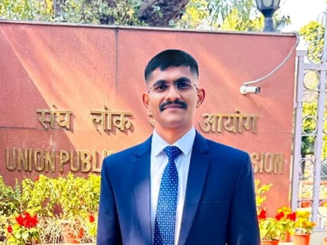 जिंकलंस मित्रा! कॉन्स्टेबलने IPS बनून घेतला अपमानाचा बदला; बॅक टू बॅक क्रॅक केली UPSC