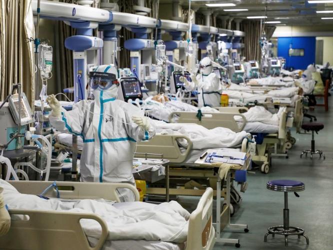 Corona Virus : कोरोना रिटर्न्स! 'ही' लक्षणं दिसताच व्हा सावध, पाहा कुणाला सर्वाधिक धोका Corona Virus : कोरोना रिटर्न्स! 'ही' लक्षणं दिसताच व्हा सावध, पाहा कुणाला सर्वाधिक धोका
