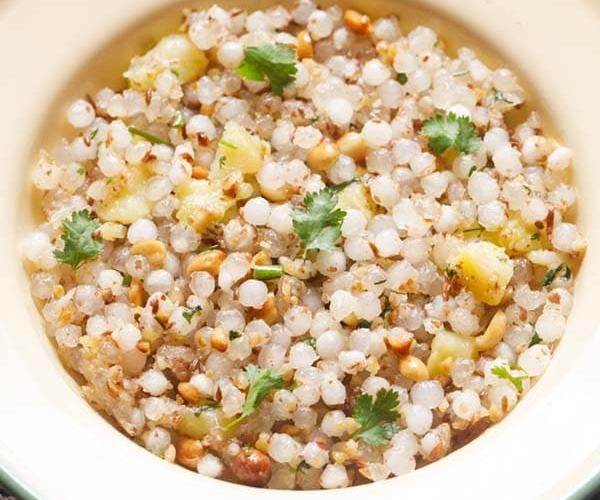 Navratri 2025 : साबुदाणा खिचडी चिकट होते? ७ टिप्स, साबुदाणा मोत्यासारखा मोकळा होईल-परफेक्ट होईल खिचडी