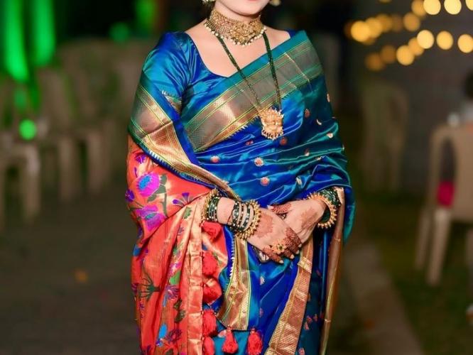 Diwali 2025 : दिवाळीसाठी घ्या खास मोरपंखी पैठणी; मोरपिशी रंगात १० डिजाईन्स, साडी दिसेल शोभून