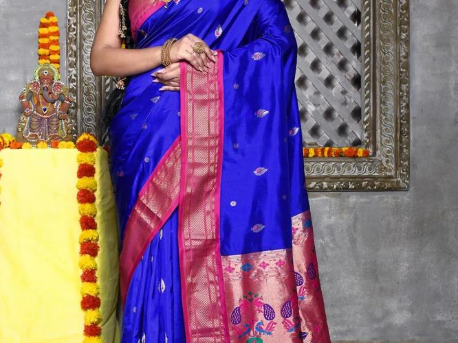 लग्नसराईसाठी घ्या निळ्या रंगाची भरजरी पैठणी; रॉयल ब्लू रंगात १० डिझाईन्स, राजेशाही लूक मिळेल लग्नसराईसाठी घ्या निळ्या रंगाची भरजरी पैठणी; रॉयल ब्लू रंगात १० डिझाईन्स, राजेशाही लूक मिळेल