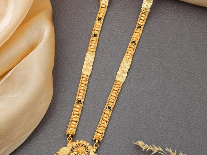 नववधूसाठी मोठ्या मंगळसुत्राचे १० युनिक पेंडंट डिझाईन्स; कमी वजनात घ्या ठसठशीत मंगळसूत्र नववधूसाठी मोठ्या मंगळसुत्राचे १० युनिक पेंडंट डिझाईन्स; कमी वजनात घ्या ठसठशीत मंगळसूत्र