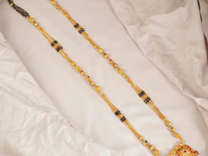 मंगळसूत्र घ्यायचं-बजेट कमीये? १ ग्रॅम सोन्याच्या मंगळसुत्राच्या १० डिजाईन्स, गळ्यात उठून दिसेल मंगळसूत्र घ्यायचं-बजेट कमीये? १ ग्रॅम सोन्याच्या मंगळसुत्राच्या १० डिजाईन्स, गळ्यात उठून दिसेल