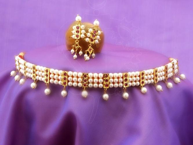 लग्नसोहळ्यासाठी घ्या खास चिंचपेटी दागिना; ८ युनिक डिजाईन्स, मराठमोळ्या लूकमध्ये सुंदर दिसाल लग्नसोहळ्यासाठी घ्या खास चिंचपेटी दागिना; ८ युनिक डिजाईन्स, मराठमोळ्या लूकमध्ये सुंदर दिसाल