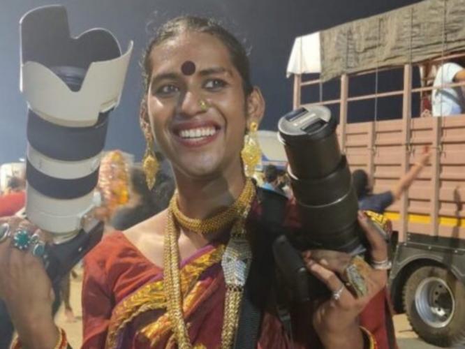 धैर्याला सॅल्यूट! देशातील पहिली ट्रान्सजेंडर फोटो जर्नलिस्ट; आता मागते भीक पण स्वप्न आहेत मोठी