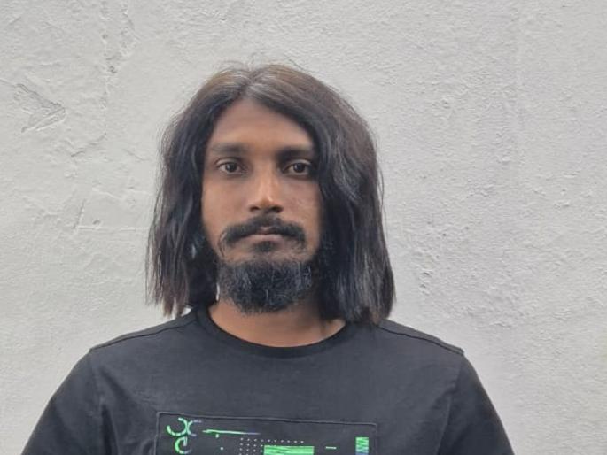 Sanat Pratap Deshpande an inn criminal who has been prosecuted under MOCA was arrested while selling ganja in kolhapur | Kolhapur: मोक्का गुन्हेगार देशपांडे गांजा विकताना अटक, तीन किलो गांजा जप्त Sanat Pratap Deshpande an inn criminal who has been prosecuted under MOCA was arrested while selling ganja in kolhapur | Kolhapur: मोक्का गुन्हेगार देशपांडे गांजा विकताना अटक, तीन किलो गांजा जप्त