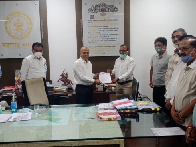 Coronavirus Unlock: Professionals also demand to start a hotel | Coronavirus Unlock : हॉटेल सुरु करण्याचीही व्यावसायिकांची मागणी Coronavirus Unlock: Professionals also demand to start a hotel | Coronavirus Unlock : हॉटेल सुरु करण्याचीही व्यावसायिकांची मागणी