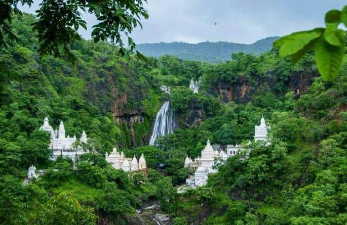 Tarun Sagarji Maharaj's wish to visit Muktagiri is remain unfulfilled | जैन मुनी तरुण सागरजी महाराज यांची मुक्तागिरी भेट राहून गेली Tarun Sagarji Maharaj's wish to visit Muktagiri is remain unfulfilled | जैन मुनी तरुण सागरजी महाराज यांची मुक्तागिरी भेट राहून गेली