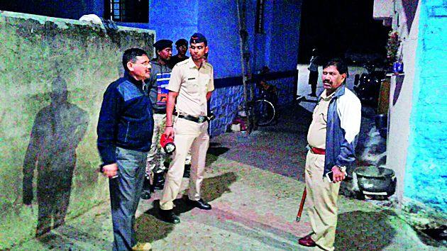 Police commissioner patrol 35km in the same night | पोलीस आयुक्तांची एकाच रात्री ३५ किमी गस्त Police commissioner patrol 35km in the same night | पोलीस आयुक्तांची एकाच रात्री ३५ किमी गस्त