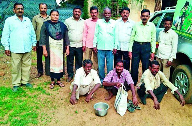 Three hunters pierced at Bodra | बोदरा येथे तीन शिकारी जेरबंद