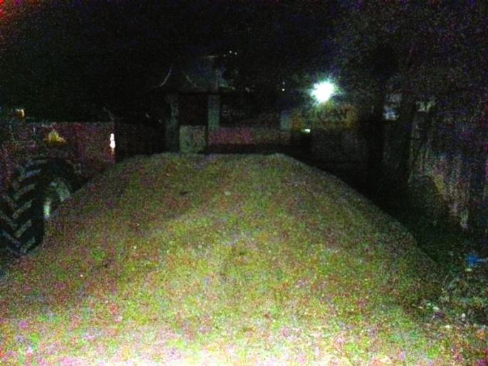 sandstock seized in Buldhana | बेवारस रेतीसाठा जप्त