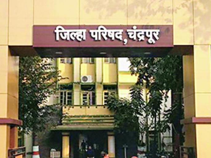 Teachers' salaries have gone up by Rs 5,000 | पाच हजारांवर शिक्षकांचे वेतन अडले Teachers' salaries have gone up by Rs 5,000 | पाच हजारांवर शिक्षकांचे वेतन अडले