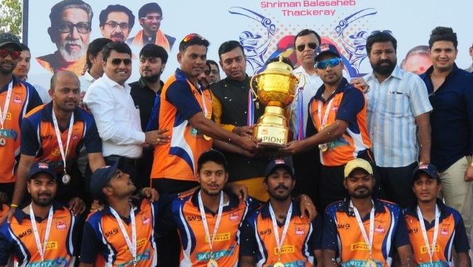  Pradeep Jagdale's Aurangabad explosive knock helped Mumbai's Glass Polish India Team Ajinkya | औरंगाबादच्या प्रदीप जगदाळेच्या स्फोटक खेळीने मुंबईचा ग्लास पॉलिश इंडिया संघ अजिंक्य