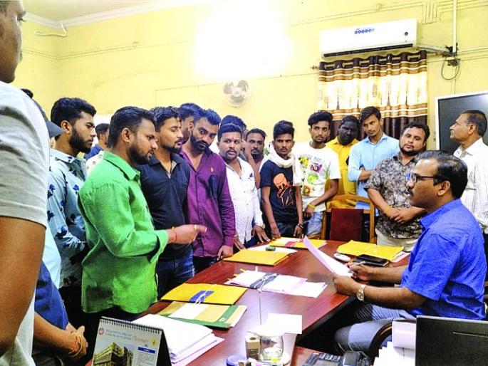 Hang the accused in the inhuman atrocities in Hyderabad! | हैदराबाद येथील अमानुष अत्याचारातील आरोपींना फाशी द्या! Hang the accused in the inhuman atrocities in Hyderabad! | हैदराबाद येथील अमानुष अत्याचारातील आरोपींना फाशी द्या!