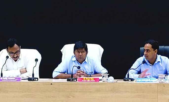 Raise awareness to increase citizen participation in voting! - Divisional Commissioner | मतदानात नागरिकांचा सहभाग वाढविण्यासाठी जनजागृती करा! - विभागीय आयुक्त