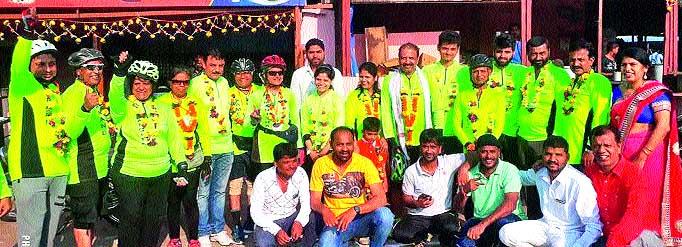 'Cyclist' for 'Indian Cycle Day' leaves for Mumbai | ‘इंडियन सायकल डे’साठी सायकलिस्ट मुंबईला रवाना