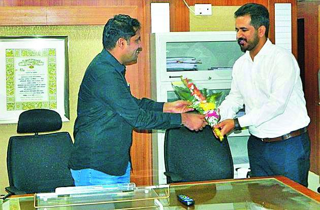 The new district collector took charge | नव्या जिल्हाधिकाऱ्यांनी पदभार स्वीकारला The new district collector took charge | नव्या जिल्हाधिकाऱ्यांनी पदभार स्वीकारला
