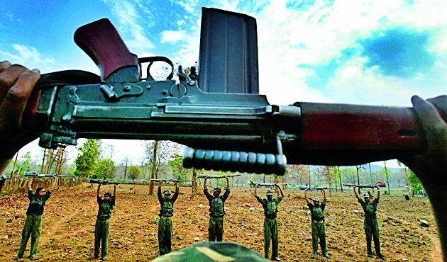 Challenge to prevent Naxal operations | नक्षल कारवाया रोखण्याचे आव्हान Challenge to prevent Naxal operations | नक्षल कारवाया रोखण्याचे आव्हान