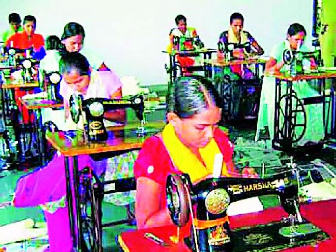 Subsidy of 2.5 crore for job creation | रोजगार निर्मितीसाठी अडीच कोटींचे अनुदान Subsidy of 2.5 crore for job creation | रोजगार निर्मितीसाठी अडीच कोटींचे अनुदान