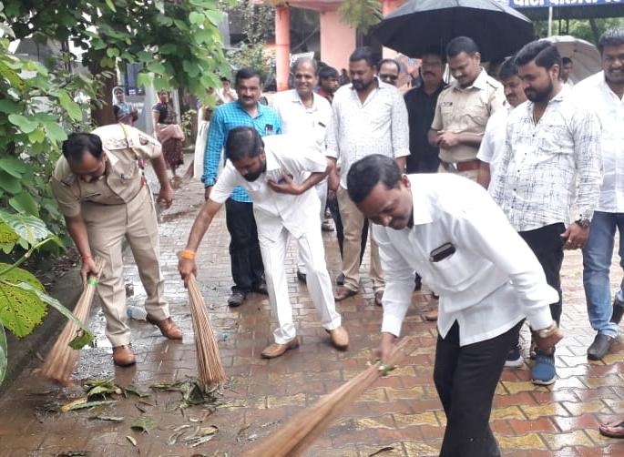 Clean survey drive in Ghoti city | घोटी शहरात स्वच्छ सर्वेक्षण अभियान